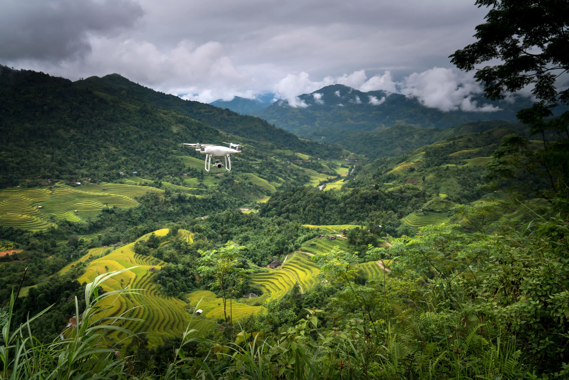 Illustrative drone photograph; local flight rules require official verification.